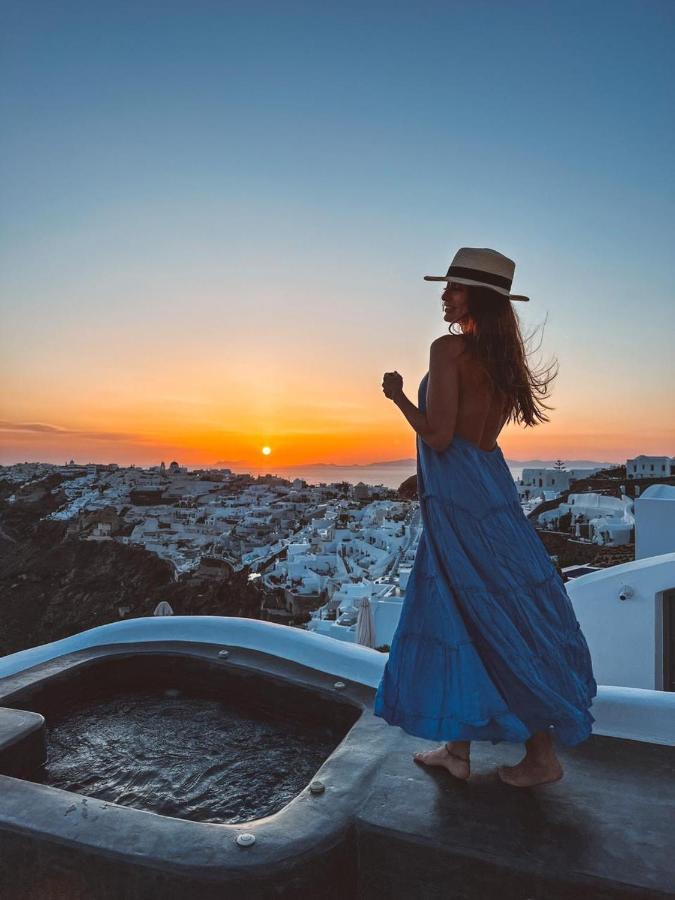 Captain John Villas Oia - Caldera & Sunset View Buitenkant foto